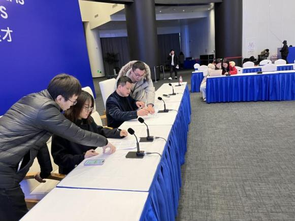 MKƴȡȫУѺ֪Ͷ̸ɹٰ