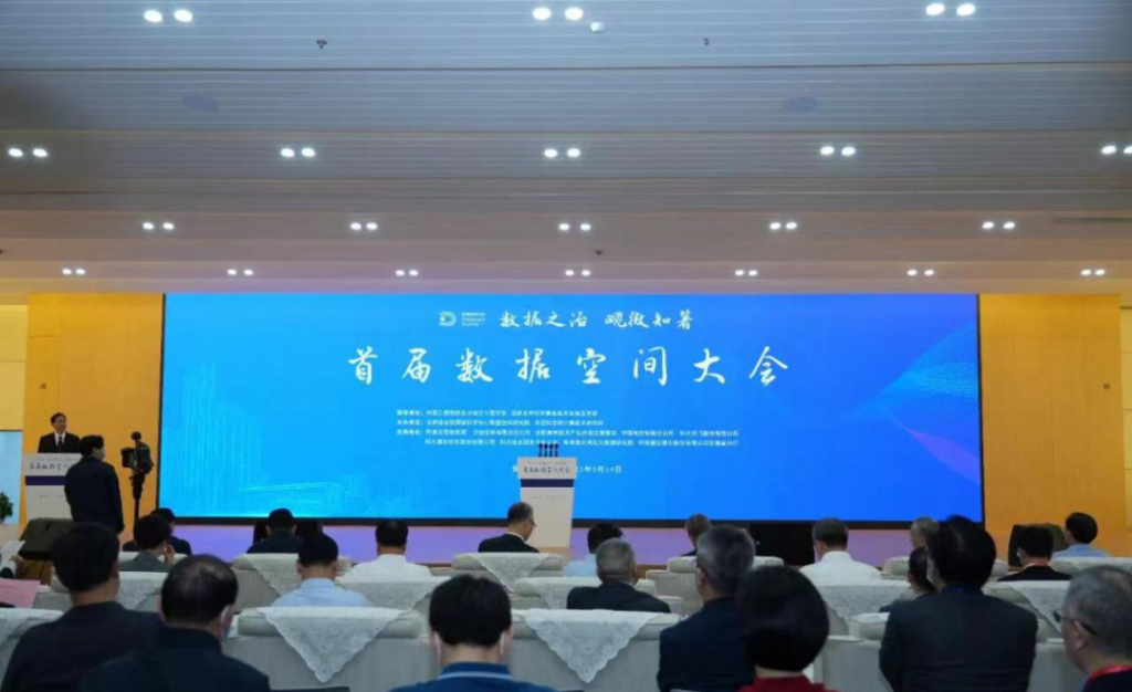 5ٴѼMKΪ8ͻṩȫ̷񣬻ʵڱ˫֤