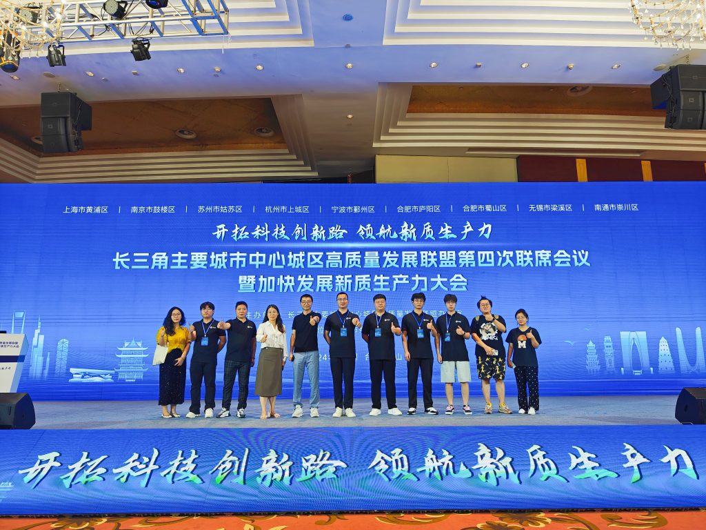 ʵMKҪĳչ˵Ĵϯ߼ӿ췢չ